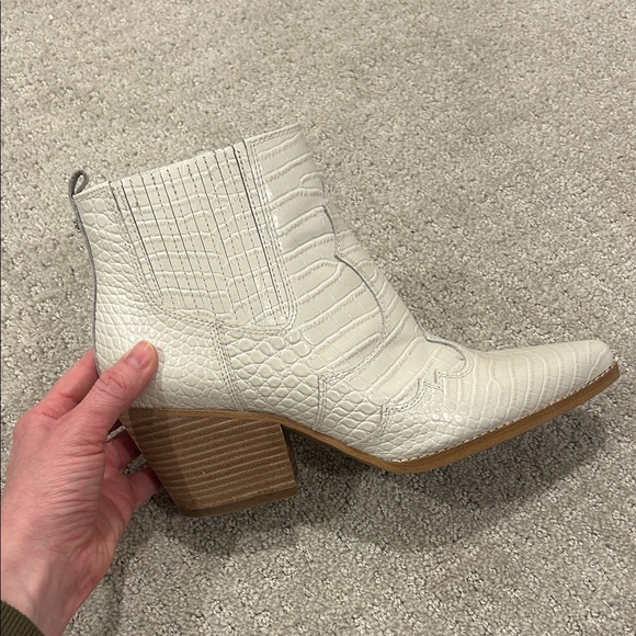 Sam Edelman Booties - Picture 3 of 6